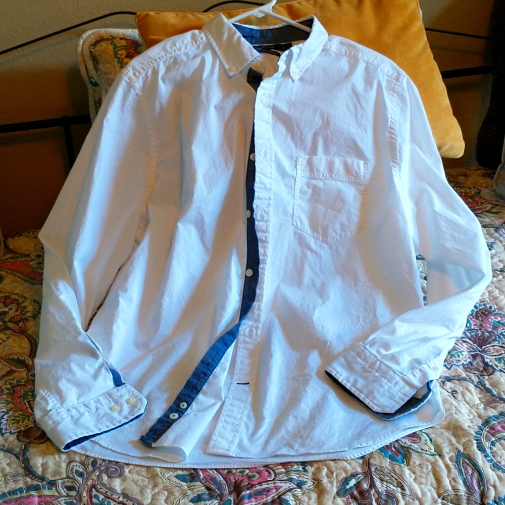 EUC Nautica Classic fit stretch, white, size L, worn one time